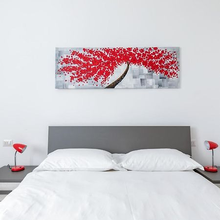 Piazza De Angeli M1 Comfortable Flat With Balcony Milan Exterior photo