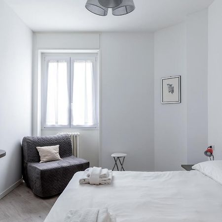 Piazza De Angeli M1 Comfortable Flat With Balcony Milan Exterior photo